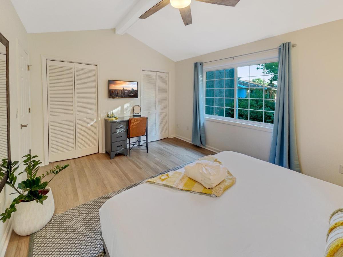 5 Min To Beach—King Beds Charleston Exteriör bild